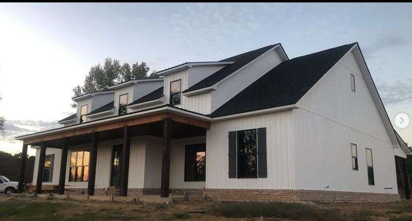 Professional roofing installation by Rocha Roofing team in Memphis